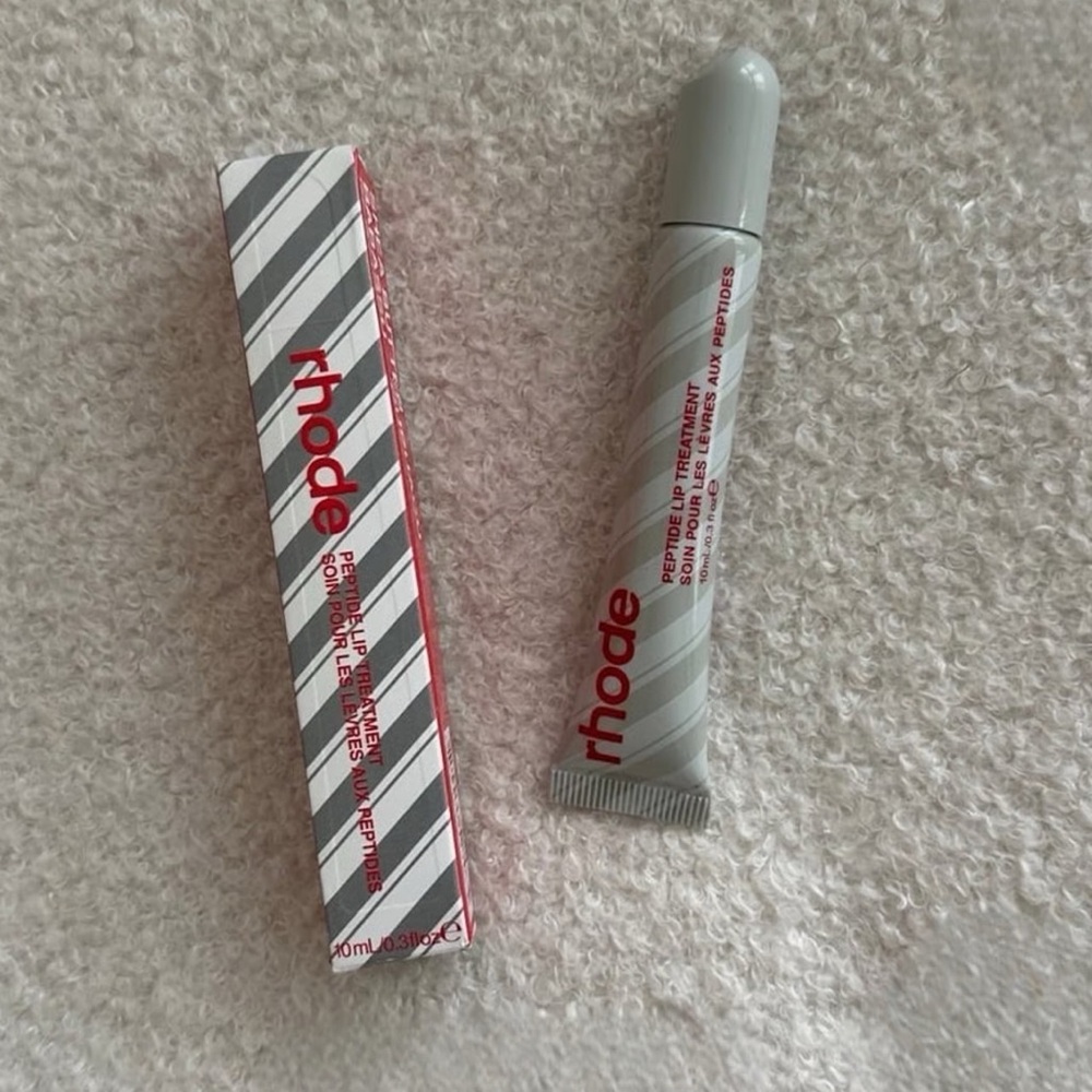 Rhode Peppermint Glaze Peptide Lip
Treatment